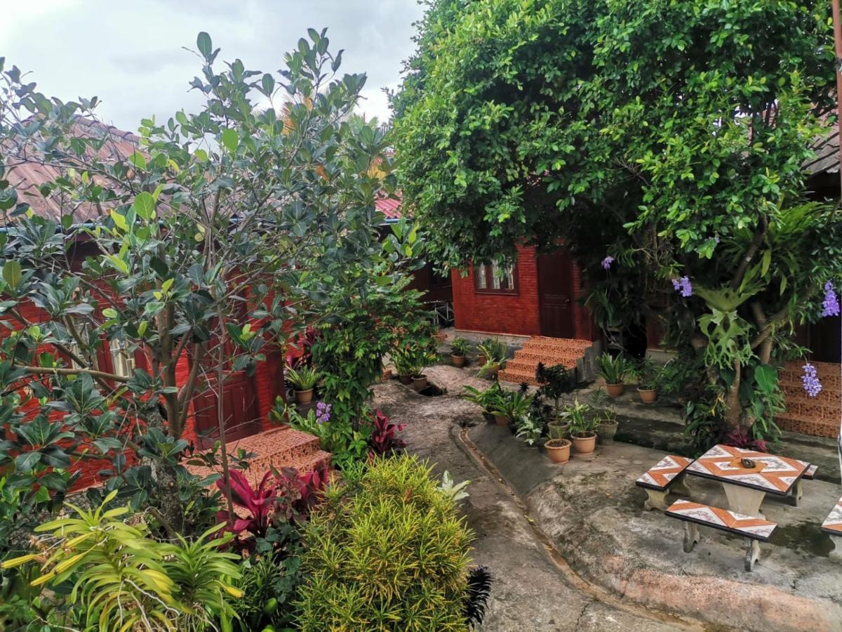 Kongkeo Guesthouse Muang Phônsavan エクステリア 写真