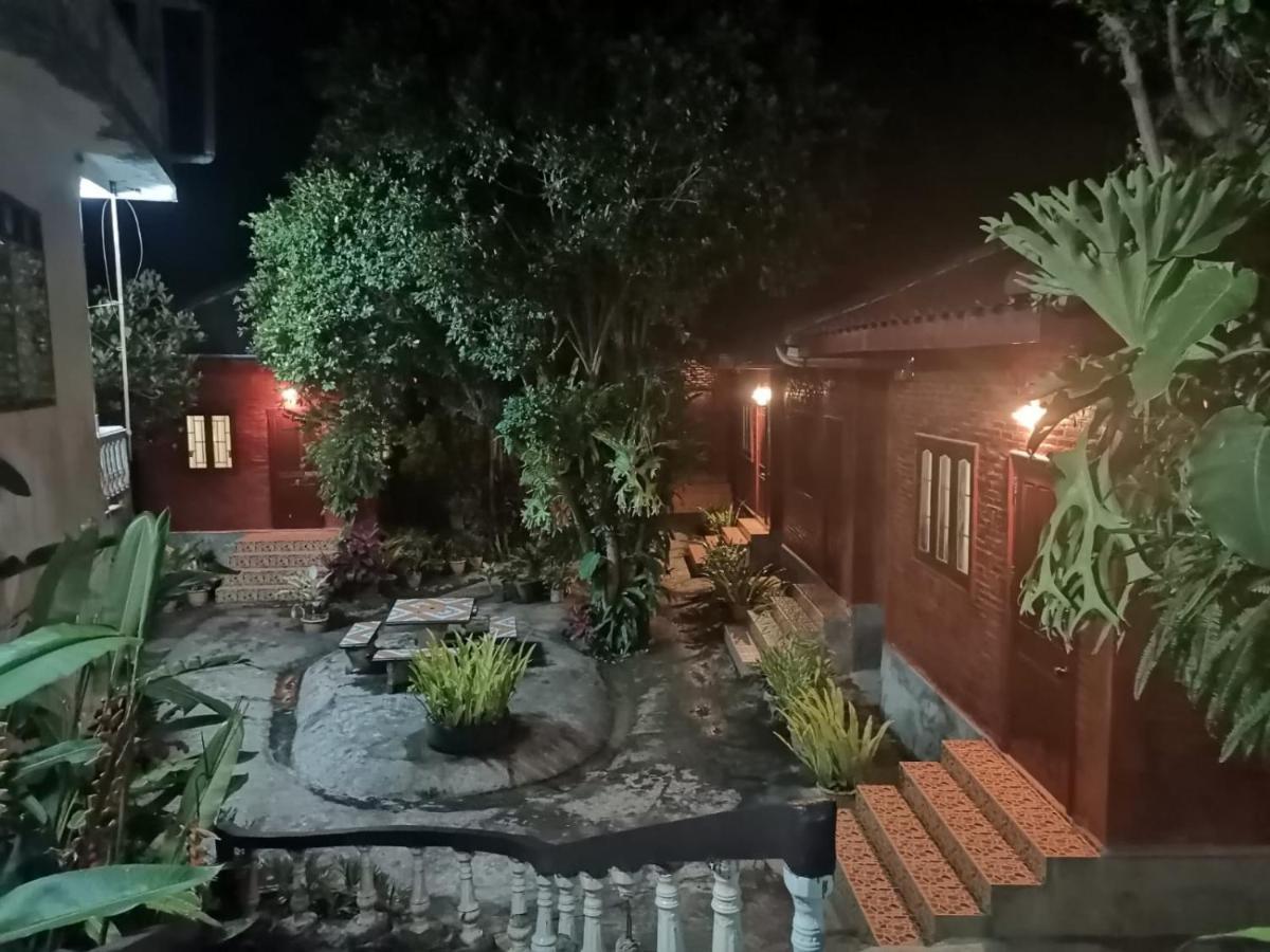 Kongkeo Guesthouse Muang Phônsavan エクステリア 写真