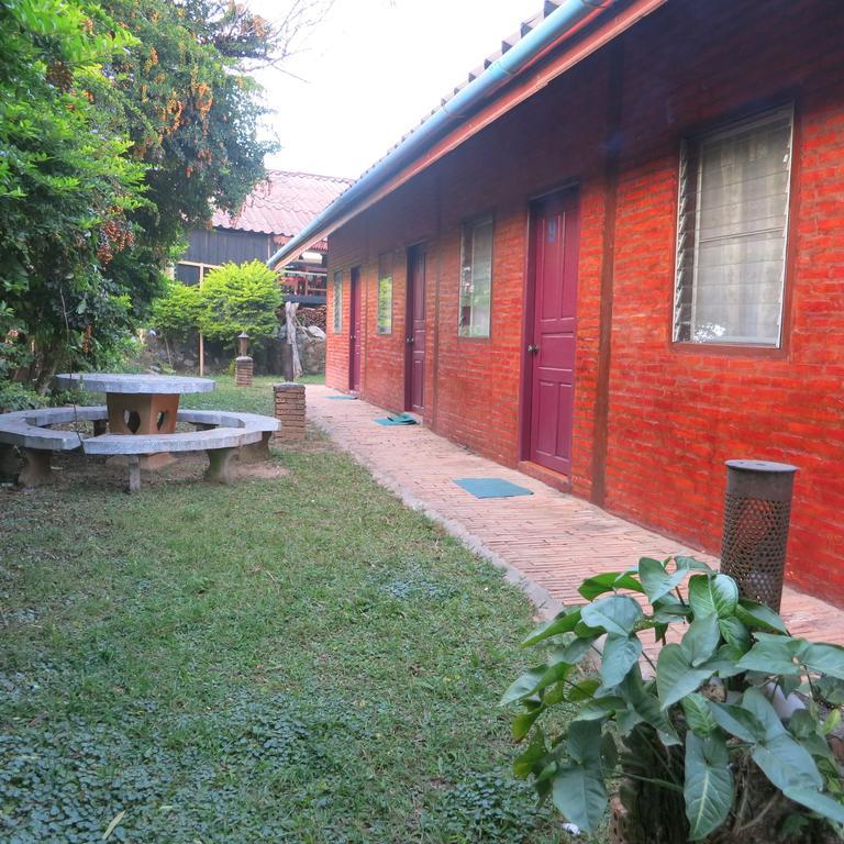 Kongkeo Guesthouse Muang Phônsavan エクステリア 写真