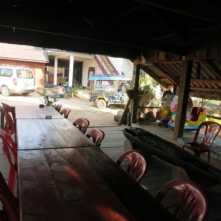 Kongkeo Guesthouse Muang Phônsavan エクステリア 写真