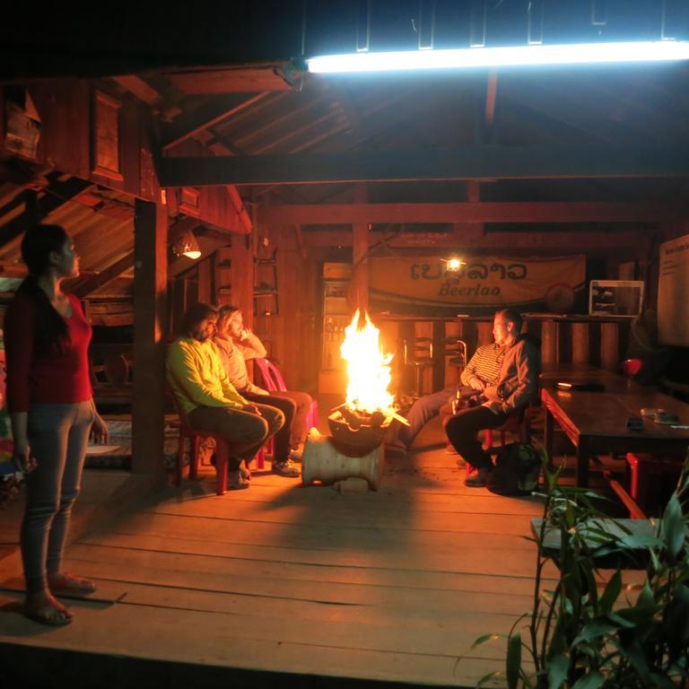 Kongkeo Guesthouse Muang Phônsavan エクステリア 写真