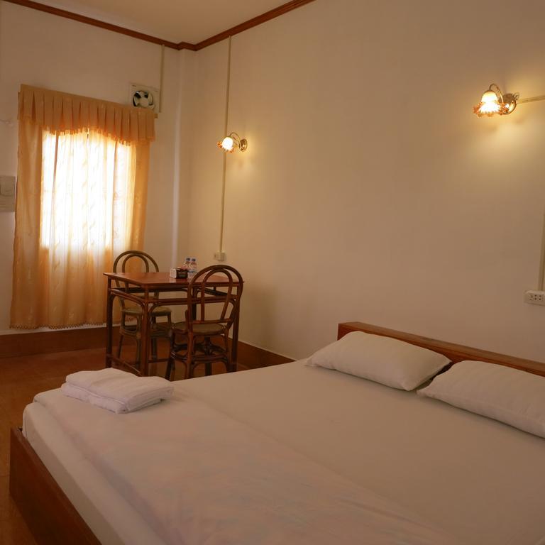 Kongkeo Guesthouse Muang Phônsavan エクステリア 写真