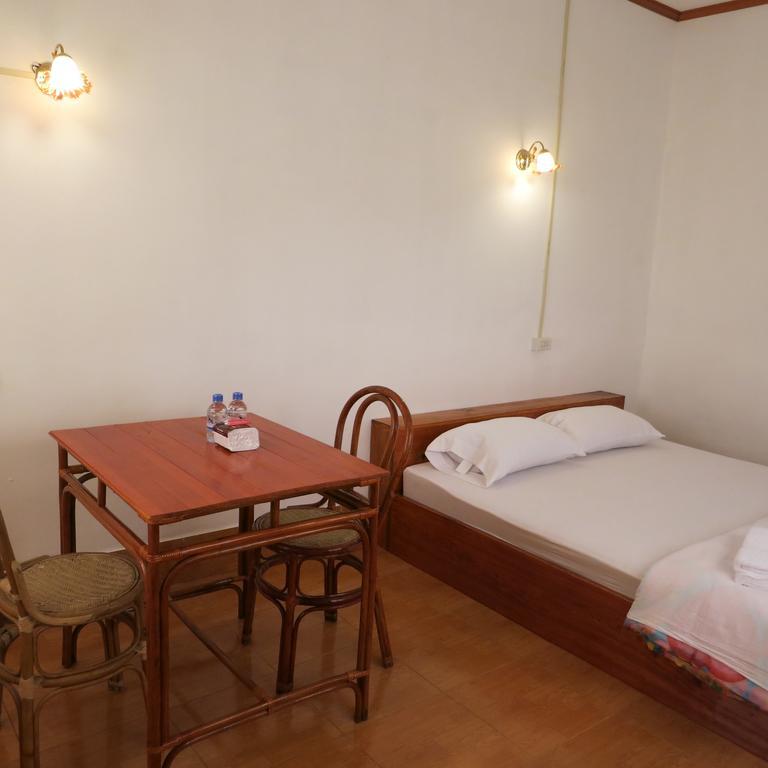Kongkeo Guesthouse Muang Phônsavan エクステリア 写真