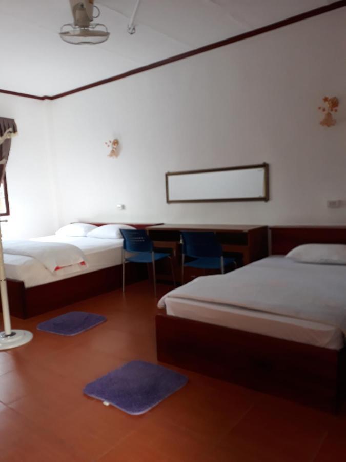 Kongkeo Guesthouse Muang Phônsavan エクステリア 写真