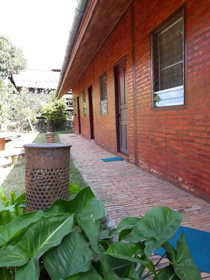 Kongkeo Guesthouse Muang Phônsavan エクステリア 写真